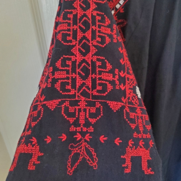 Alya Red Embroidered Black Cotton Long Sleeve Loose Fit Top Women's Size Large - Picture 6 of 9